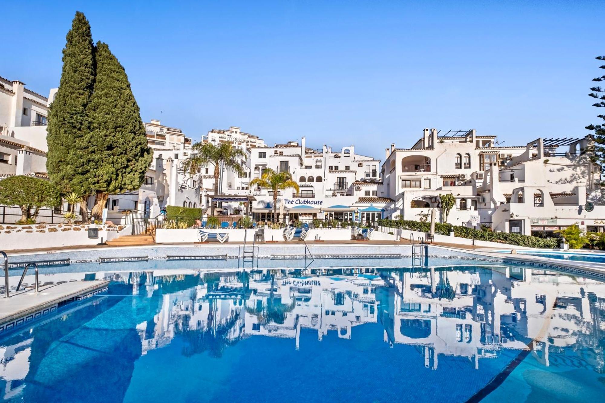 Pueblo Evita Holiday Benalmadena Ngoại thất bức ảnh